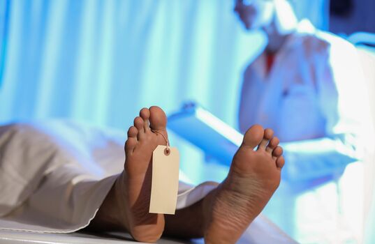 Concurso PCES Médico: Oportunidade para Médicos em 2025!