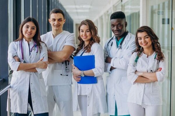 Médico Secretaria de Saúde de Pernambuco: Curso Preparatório Específicas + Inespecíficas
